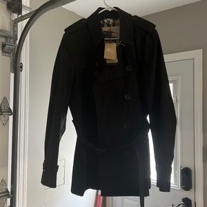 Mens Burberry, Kensington, short trench-coat